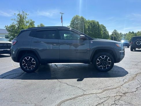 Used 2020 Jeep Compass Trailhawk w/ Leather Interior Group AWD/4WD image 2