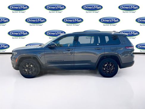 Used 2024 Jeep Grand Cherokee L Laredo image 4
