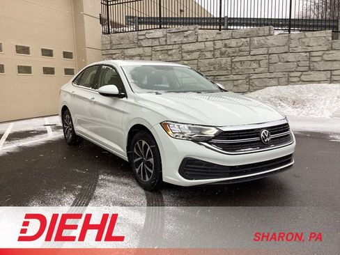 Used 2023 Volkswagen Jetta S image 1