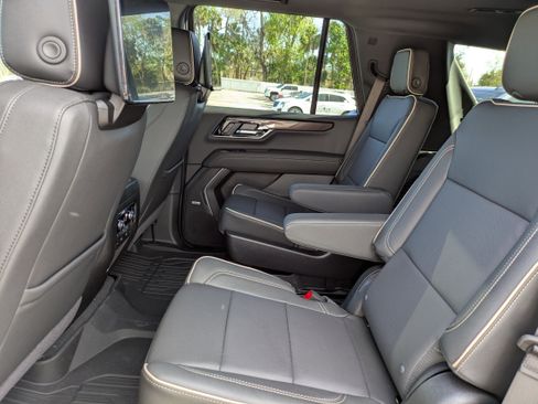 New 2026 GMC Yukon Elevation w/ Elevation Premium Package image 17
