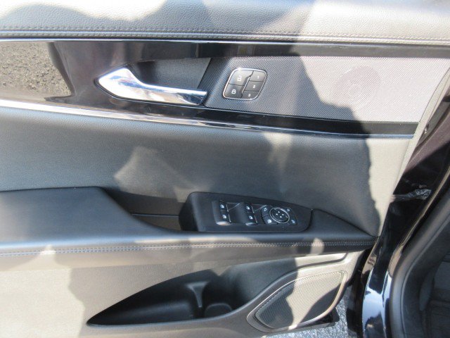 Used 2023 Lincoln Nautilus Reserve w/ Monochromatic Package AWD/4WD image 15