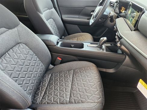 New 2025 Nissan Kicks SV w/ SV Premium Package image 10