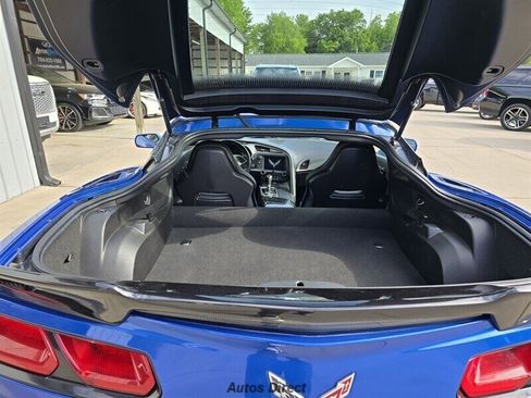 Used 2019 Chevrolet Corvette Stingray Coupe w/ 1LT RWD image 33