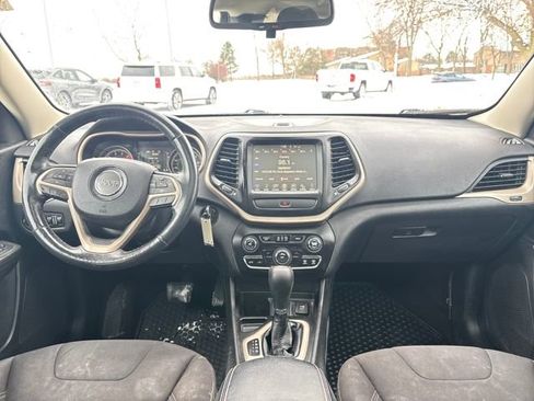 Used 2017 Jeep Cherokee 75th Anniversary image 14