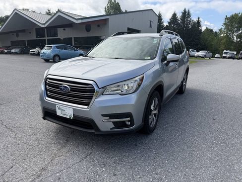 Used 2021 Subaru Ascent Premium w/ Convenience Package AWD/4WD image 1