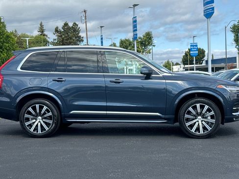 Used 2023 Volvo XC90 B5 Plus w/ Protection Package Premier AWD/4WD image 7