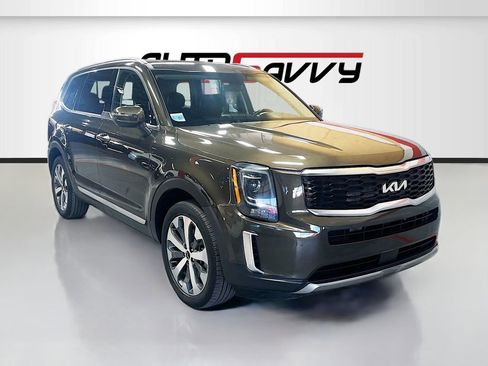 Used 2022 Kia Telluride S image 1