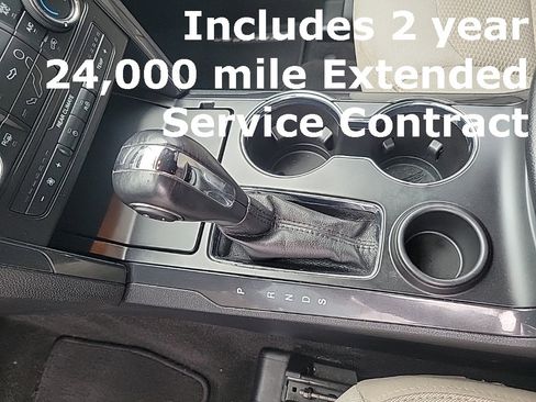 Used 2019 Ford Explorer XLT image 29