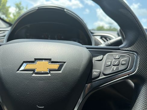 Used 2025 Chevrolet Malibu LT FWD image 11