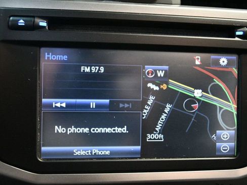 Used 2018 Toyota 4Runner SR5 Premium image 57