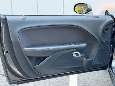 Used 2018 Dodge Challenger SXT w/ Blacktop Package image 33