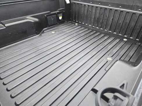 Used 2019 Toyota Tacoma Limited image 6