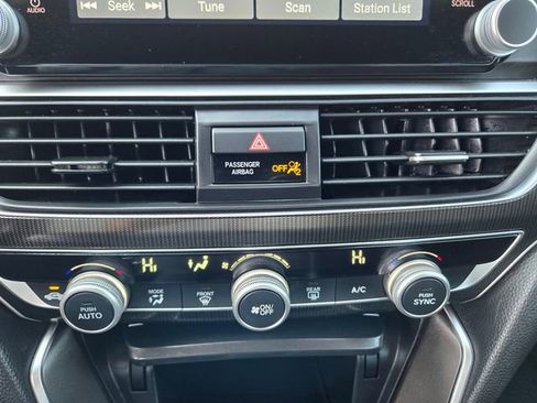Used 2022 Honda Accord Sport image 17