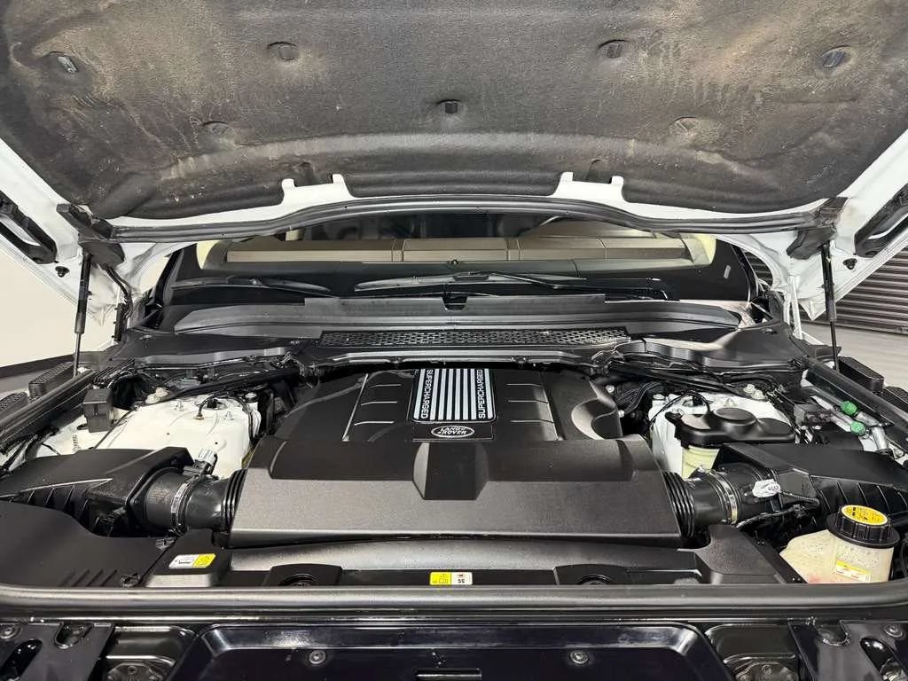 Used 2016 Land Rover Range Rover Sport Supercharged AWD/4WD image 8