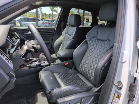Used 2024 Audi SQ5 Premium Plus w/ Premium Plus Package AWD/4WD image 16