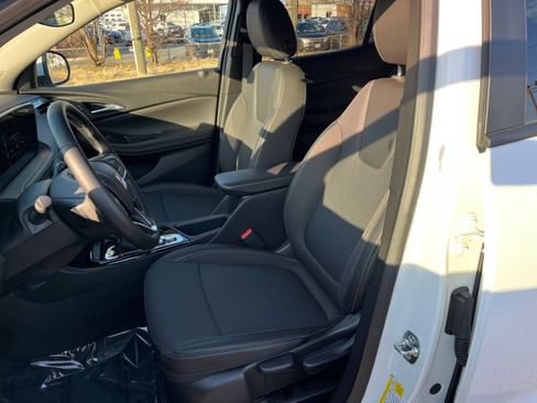 Used 2025 Buick Encore GX Preferred image 35
