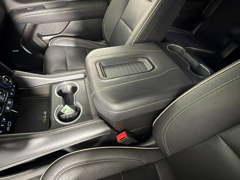 Used 2023 Chevrolet Suburban Premier RWD image 26