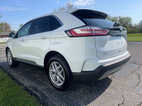 Used 2024 Ford Edge SEL w/ Convenience Package AWD/4WD image 2