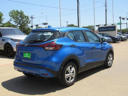 Used 2021 Nissan Kicks S image 6