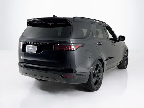 Used 2024 Land Rover Discovery Dynamic SE AWD/4WD image 5