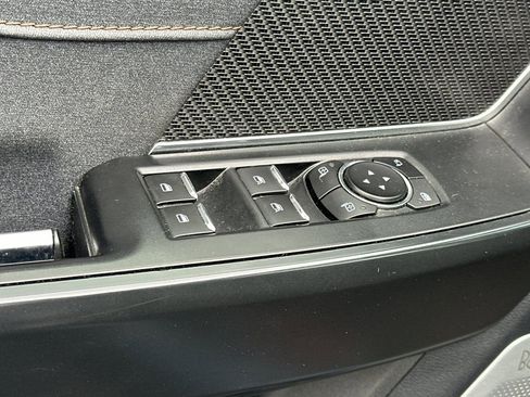 Used 2023 Ford F150 Raptor w/ Raptor Carbon Fiber Package image 12