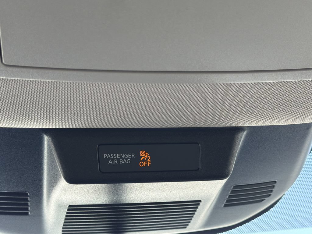 Used 2026 Nissan Rogue S FWD image 12
