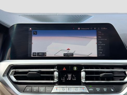 Used 2022 BMW 440i xDrive M440i xDrive w/ Premium Package image 27