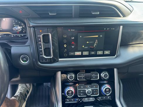 Used 2022 GMC Yukon Denali AWD/4WD image 19