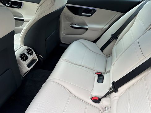 Certified 2025 Mercedes-Benz C 300 4MATIC Sedan image 13
