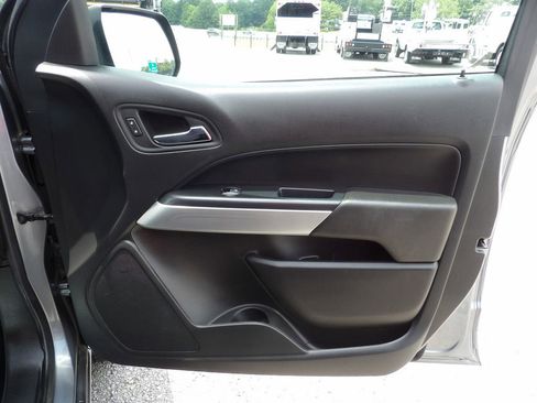 Used 2022 Chevrolet Colorado LT w/ Fleet Safety Package image 33