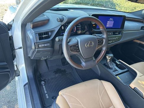 Used 2024 Lexus ES 350 Ultra Luxury image 12