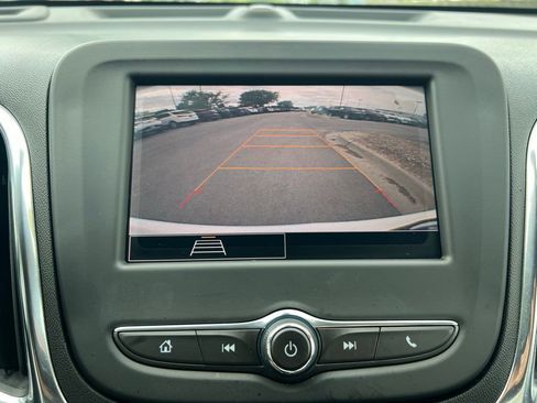 Used 2022 Chevrolet Equinox LT AWD/4WD image 35