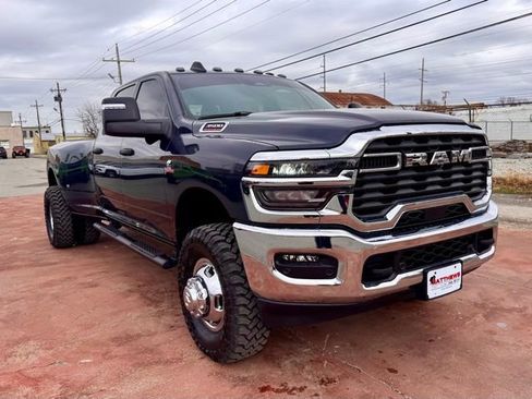 New 2026 RAM 3500 Tradesman AWD/4WD image 3