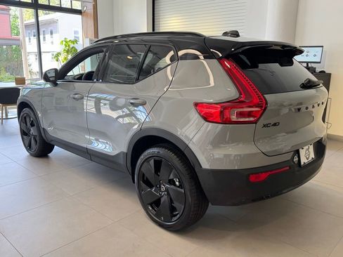 New 2026 Volvo XC40 B5 Ultra w/ Protection Package Premier AWD/4WD image 8