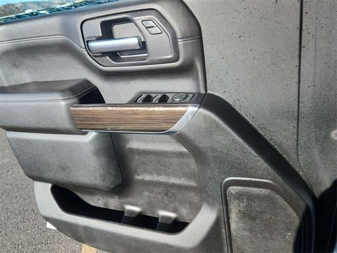 Used 2023 Chevrolet Silverado 2500 LT w/ Convenience Package image 9