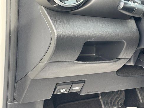 Used 2024 Nissan Kicks SR image 8