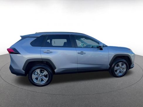 Used 2025 Toyota RAV4 XLE image 16