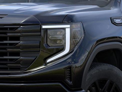 New 2026 GMC Sierra 1500 Elevation image 31