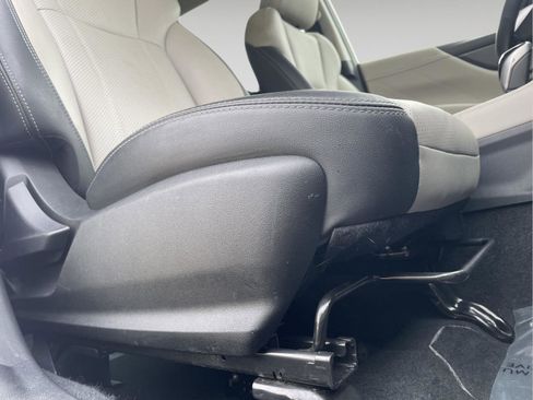 Used 2021 Subaru Forester Limited image 10