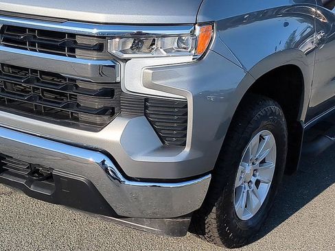 Used 2023 Chevrolet Silverado 1500 LT AWD/4WD image 9