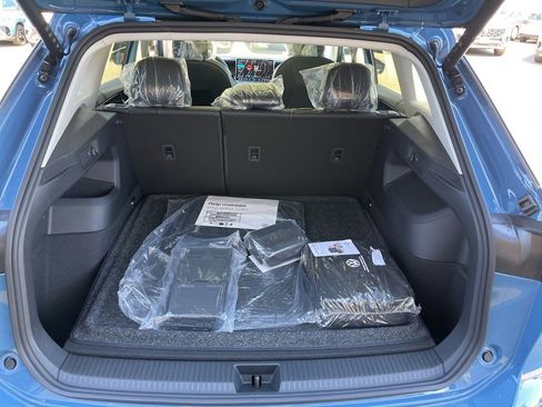New 2026 Volkswagen Tiguan SE AWD/4WD image 16