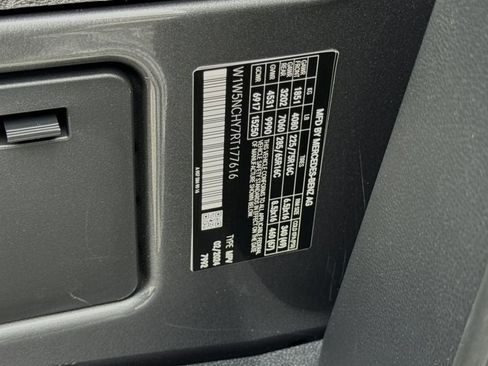 Used 2024 Mercedes-Benz Sprinter 3500 image 25