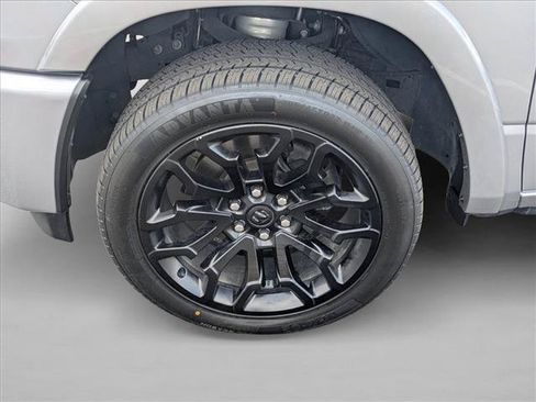 Used 2025 RAM 1500 Limited AWD/4WD image 21