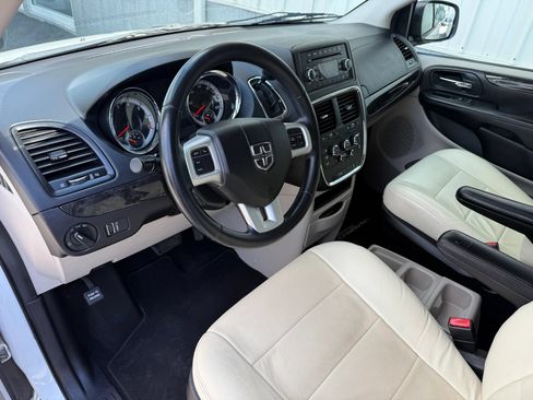 Used 2015 Dodge Grand Caravan SE w/ Quick Order Package 29E SE FWD image 24