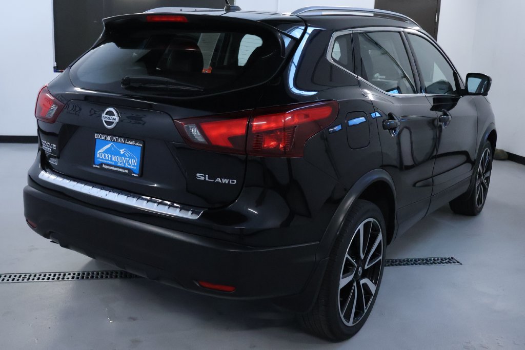 Used 2018 Nissan Rogue Sport SL w/ SL Premium Package AWD/4WD image 7