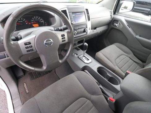 Used 2021 Nissan Frontier S RWD image 6