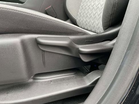 Certified 2023 Chevrolet Equinox LS image 14