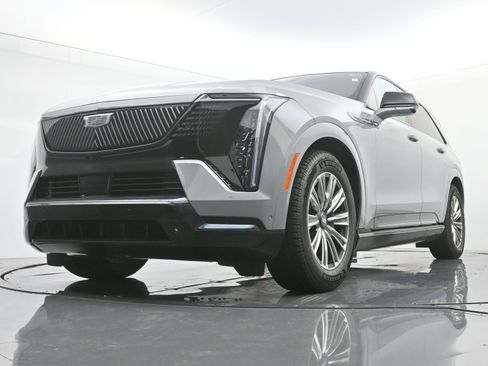 New 2026 Cadillac Escalade IQ Sport 1 w/ LPO, Floor Liner Package image 15