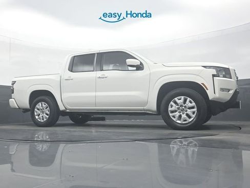 Used 2024 Nissan Frontier SV w/ SV Convenience Package image 27