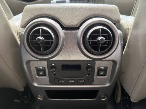 Used 2003 HUMMER H2 w/ Preferred Equipment Group AWD/4WD image 30